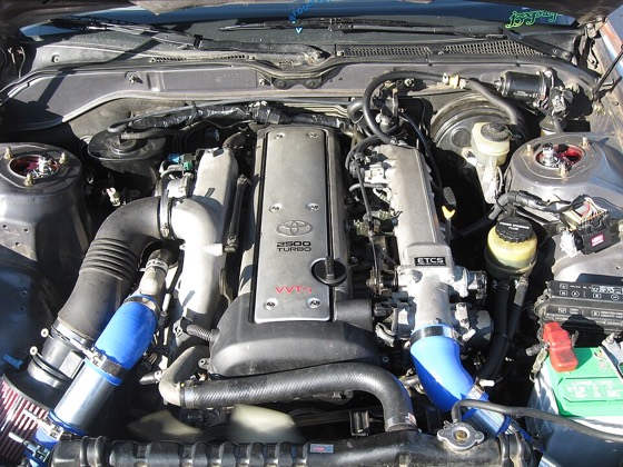 1JZ-GTE VVT-i engine in 1989 Toyota Cressida.jpg