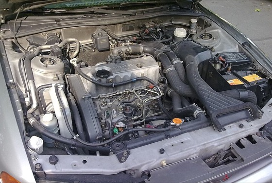 Mitsubishi 4D68 engine 2.0 TD.jpg